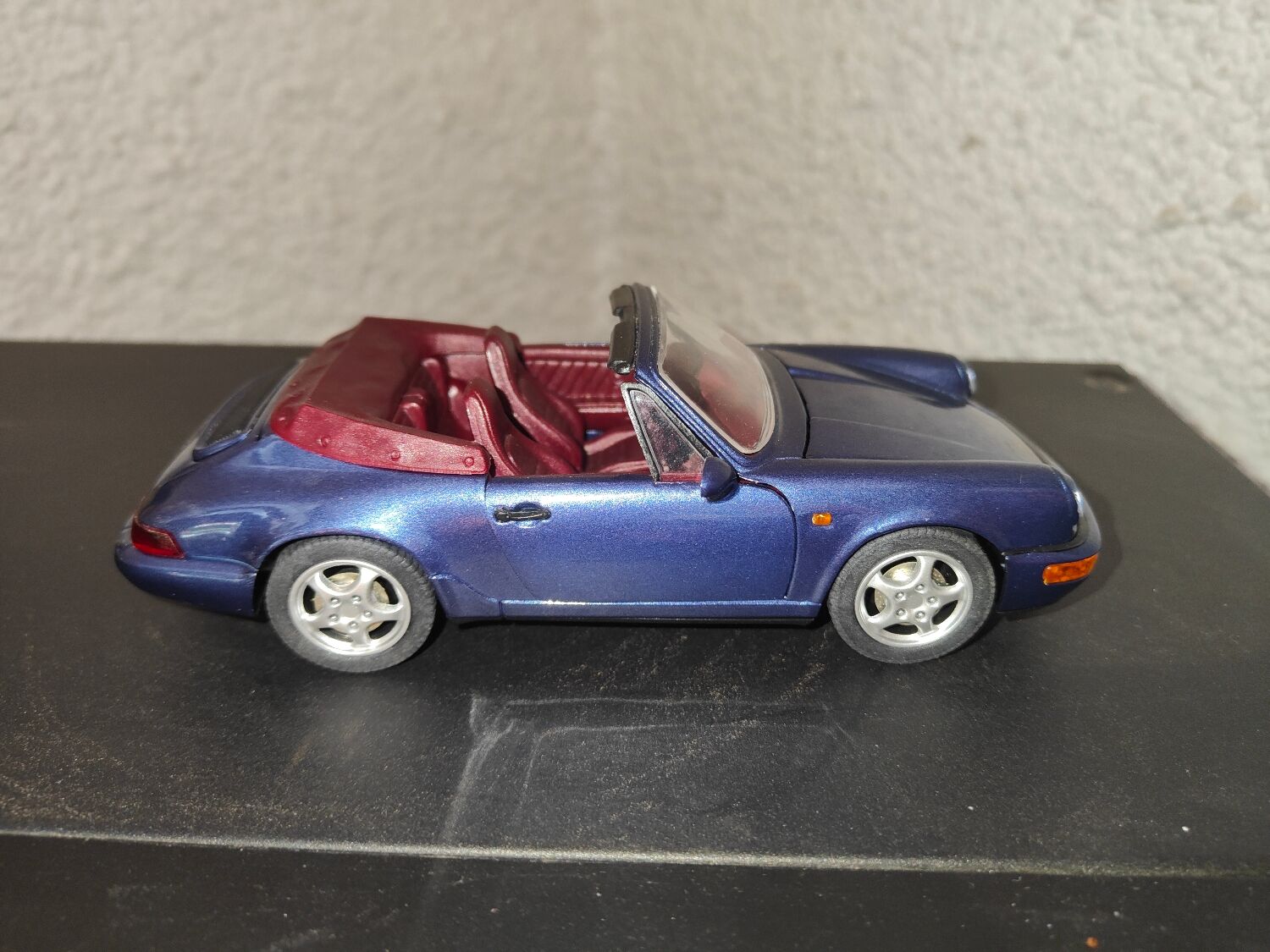 Porsche Carrera 2 Cabrio 1800 Schabak Miniature Car 1/43