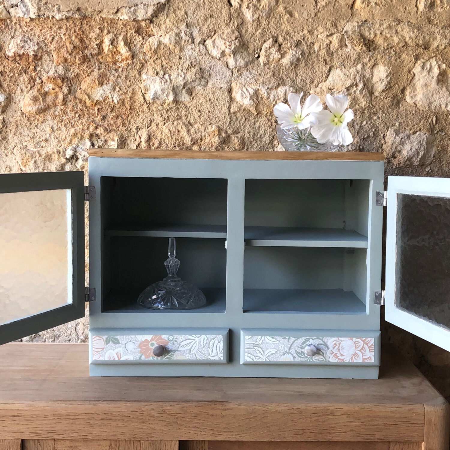 Medicine cabinet