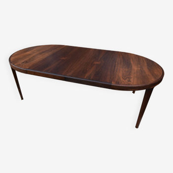 Rio rosewood table