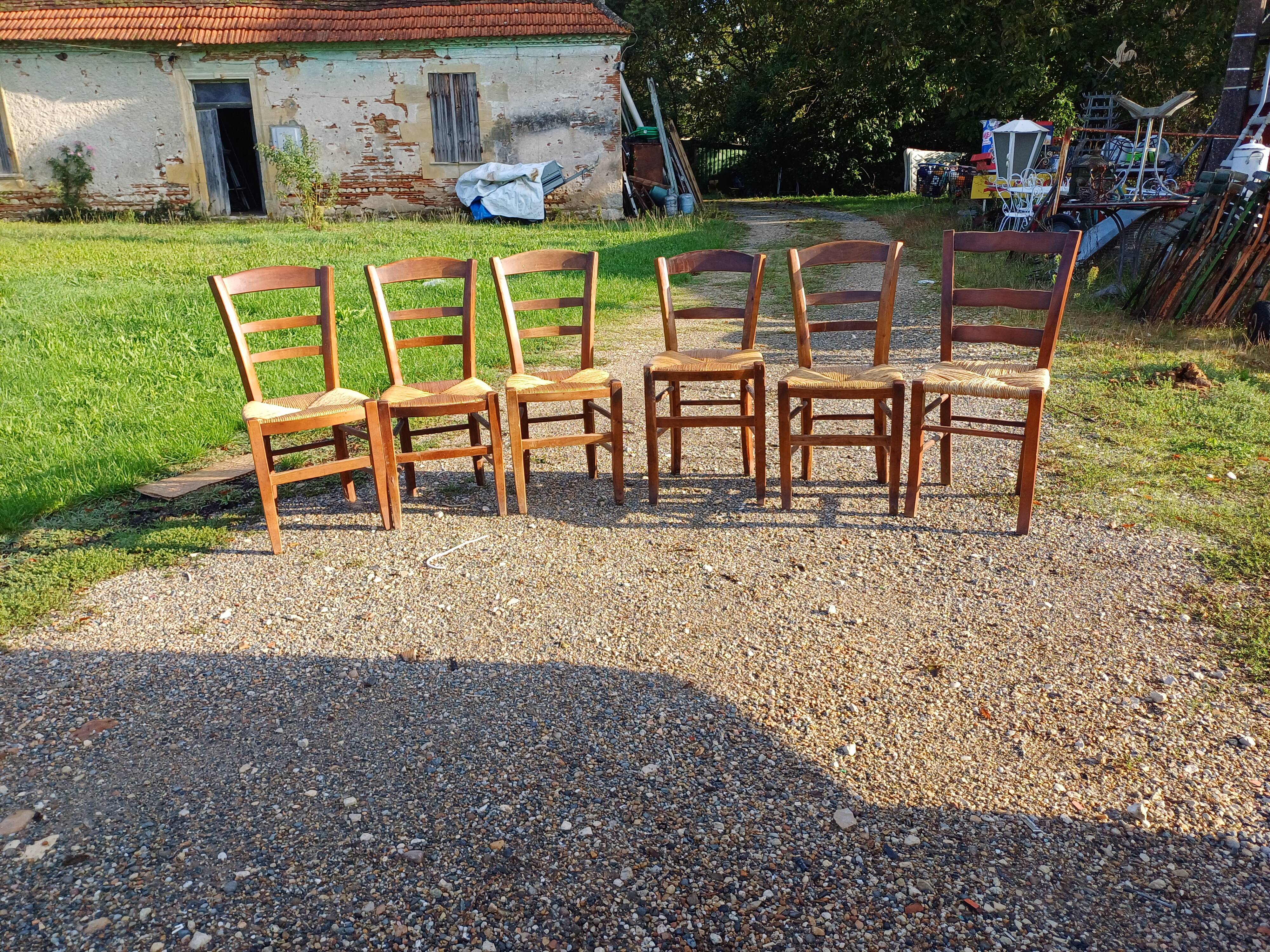 6 old straw chairs
