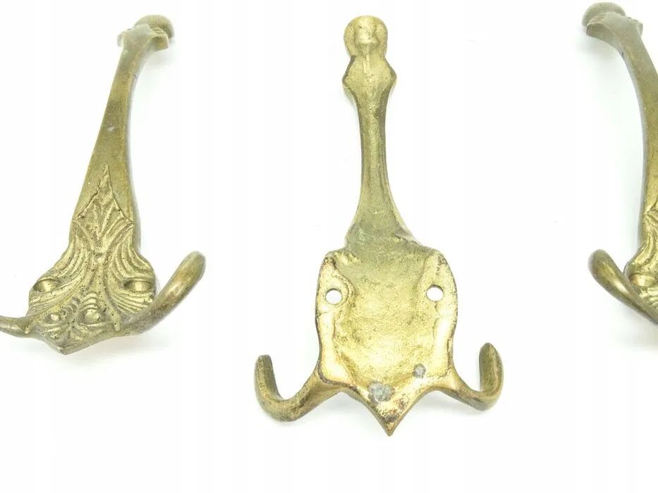 EW9 Set of Four Hangers in Eclectic Style