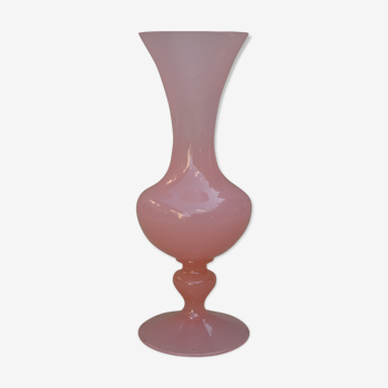 Vintage vase in pink opaline ht 23 cm ref 219/16
