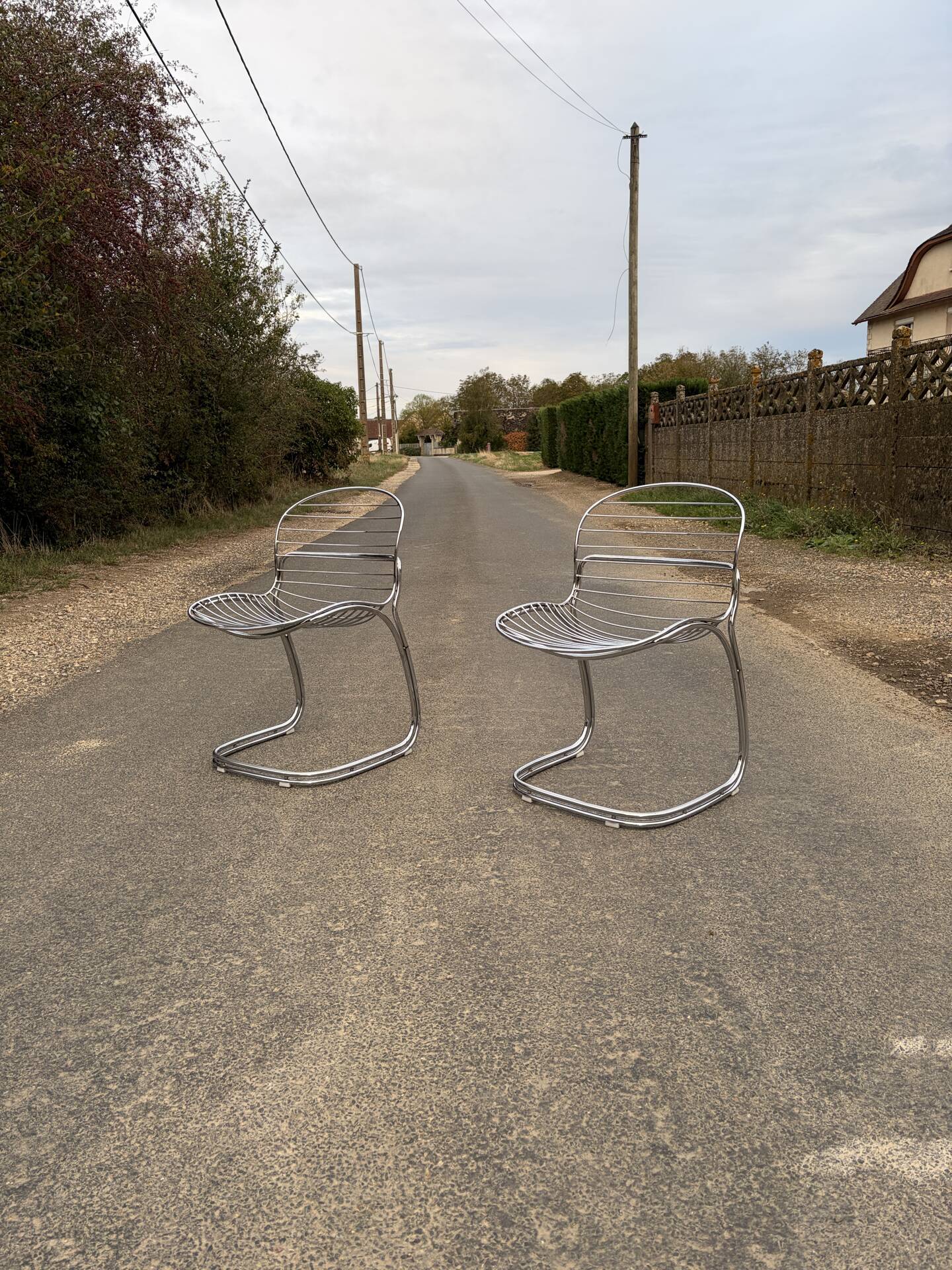 Paire de chaise en métal chromé