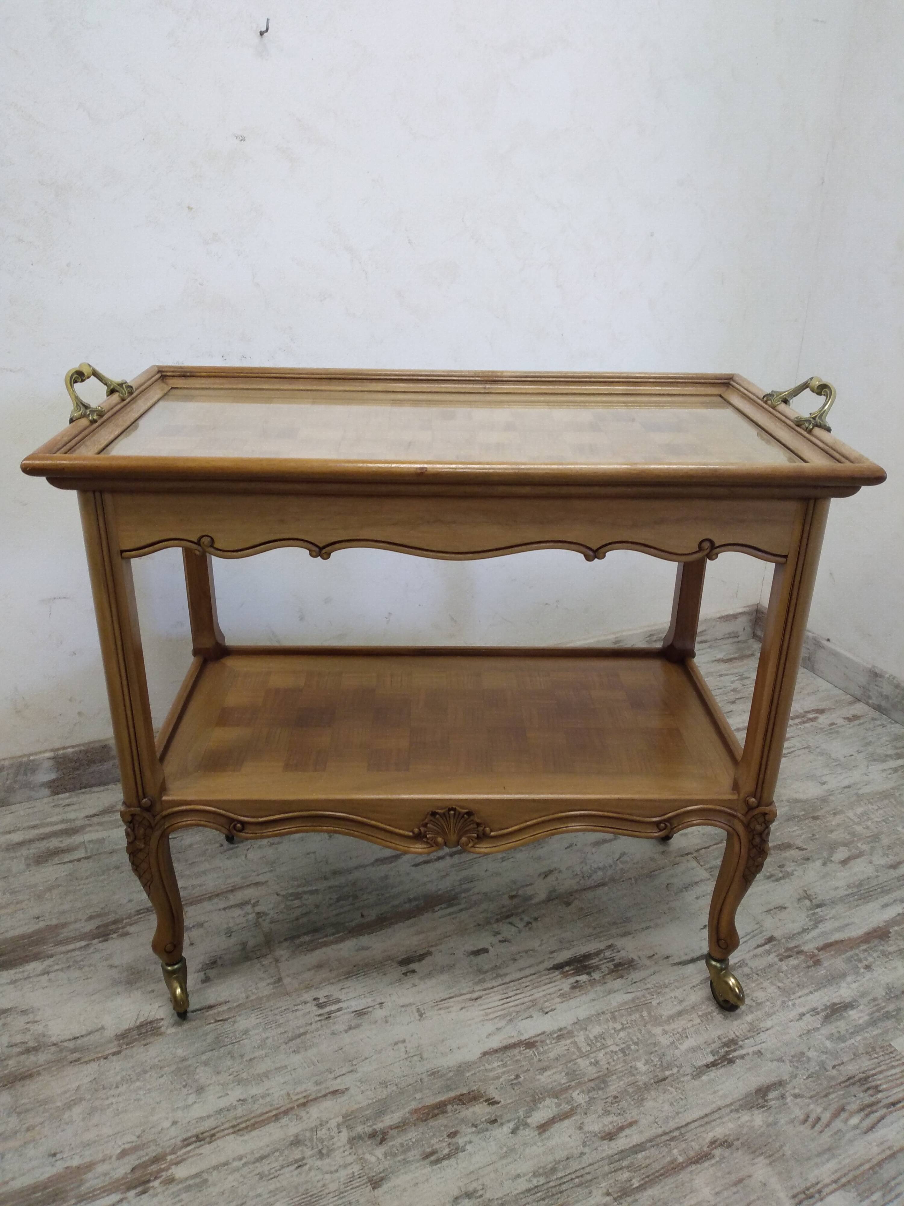 Regency trolley on wheels