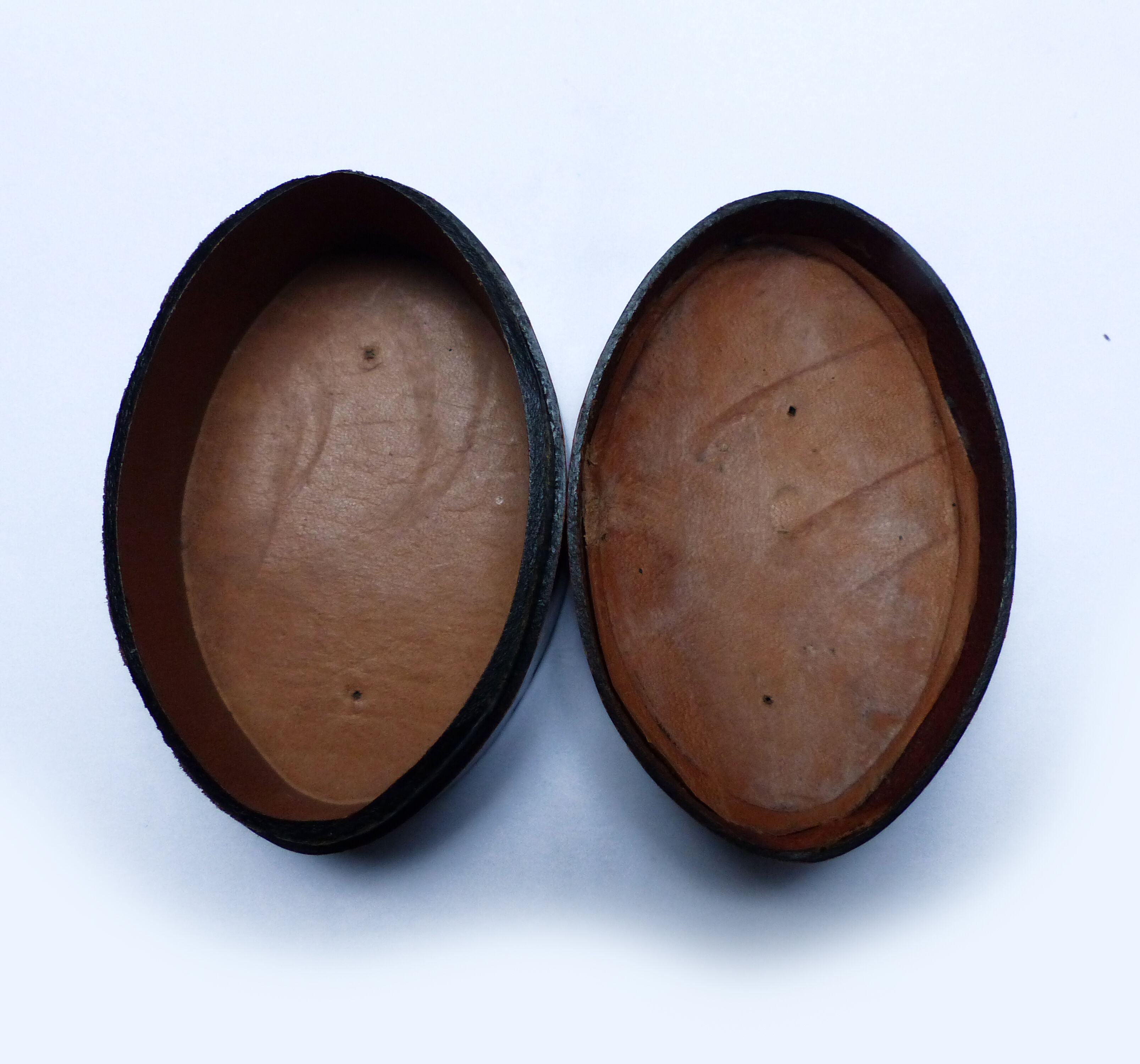 Small box in vintage and Italian leather