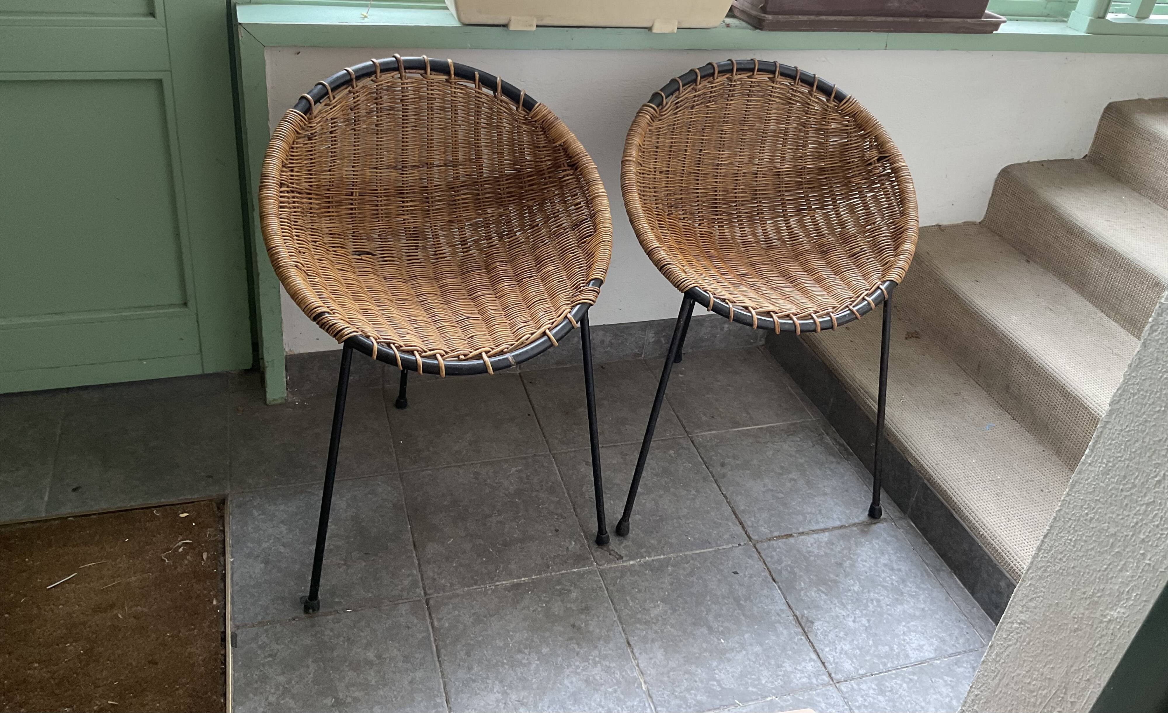 Paire de fauteuils rotin et acier  seventies