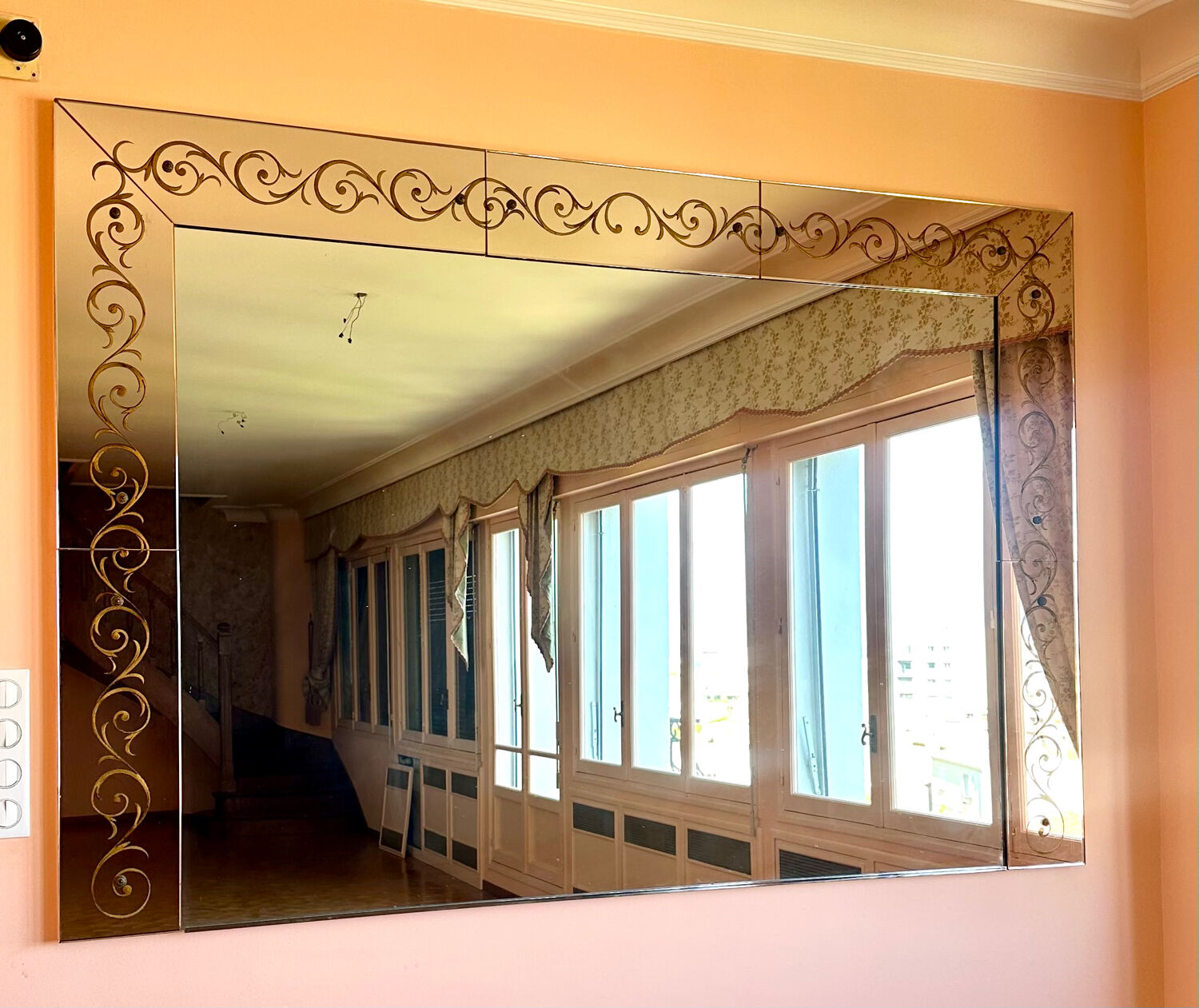 Bistro mirror brasserie in excellent condition.