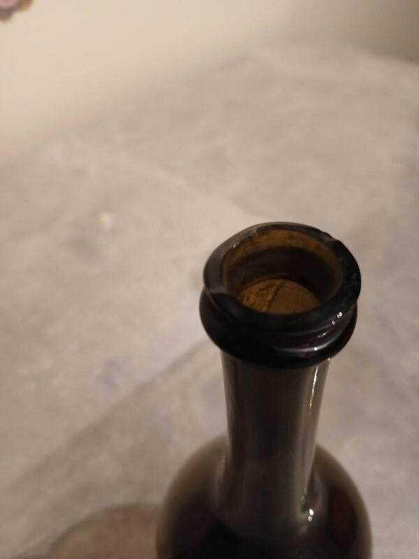 Ancienne bouteille soufflé