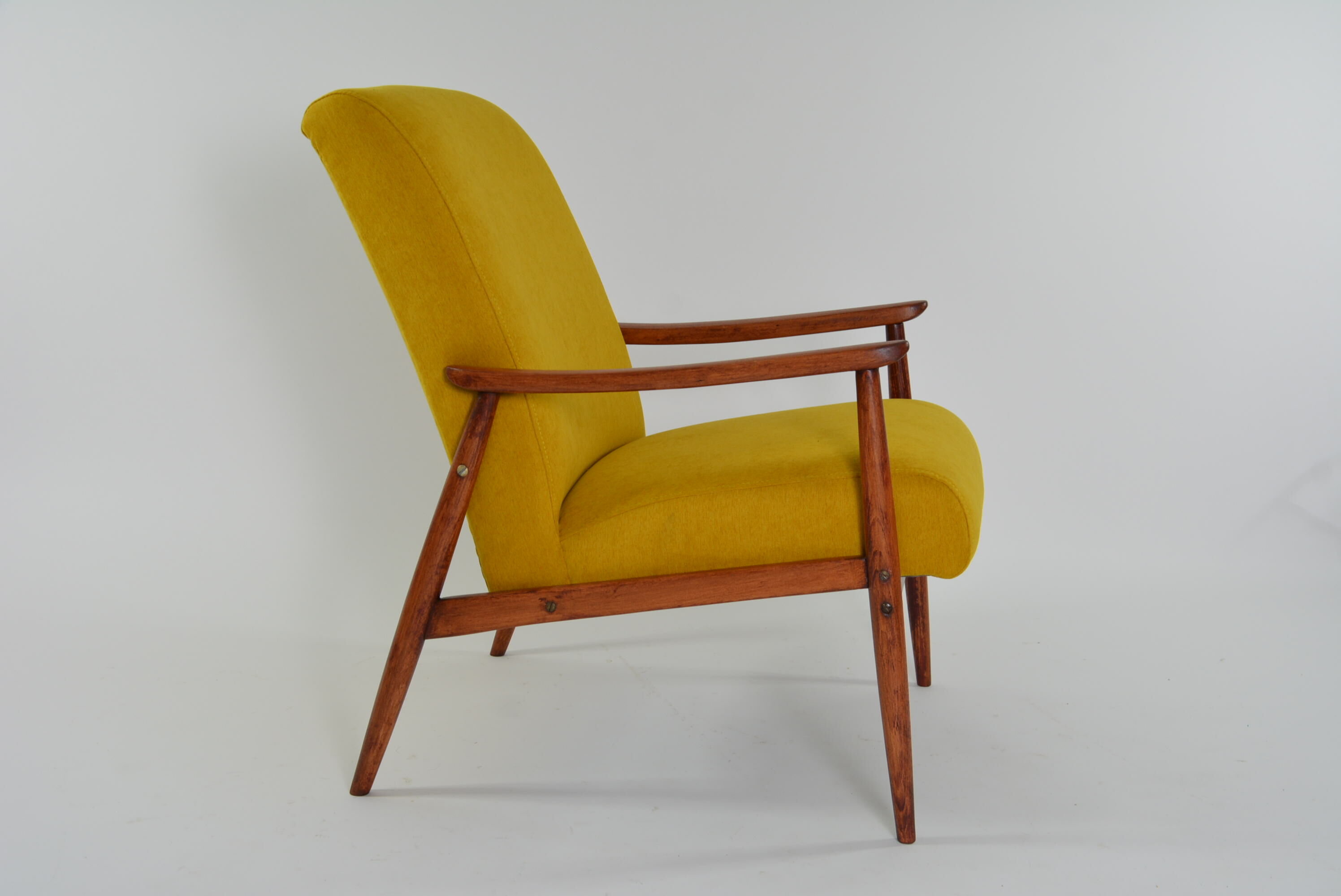 Fauteuil des années 60 jaune