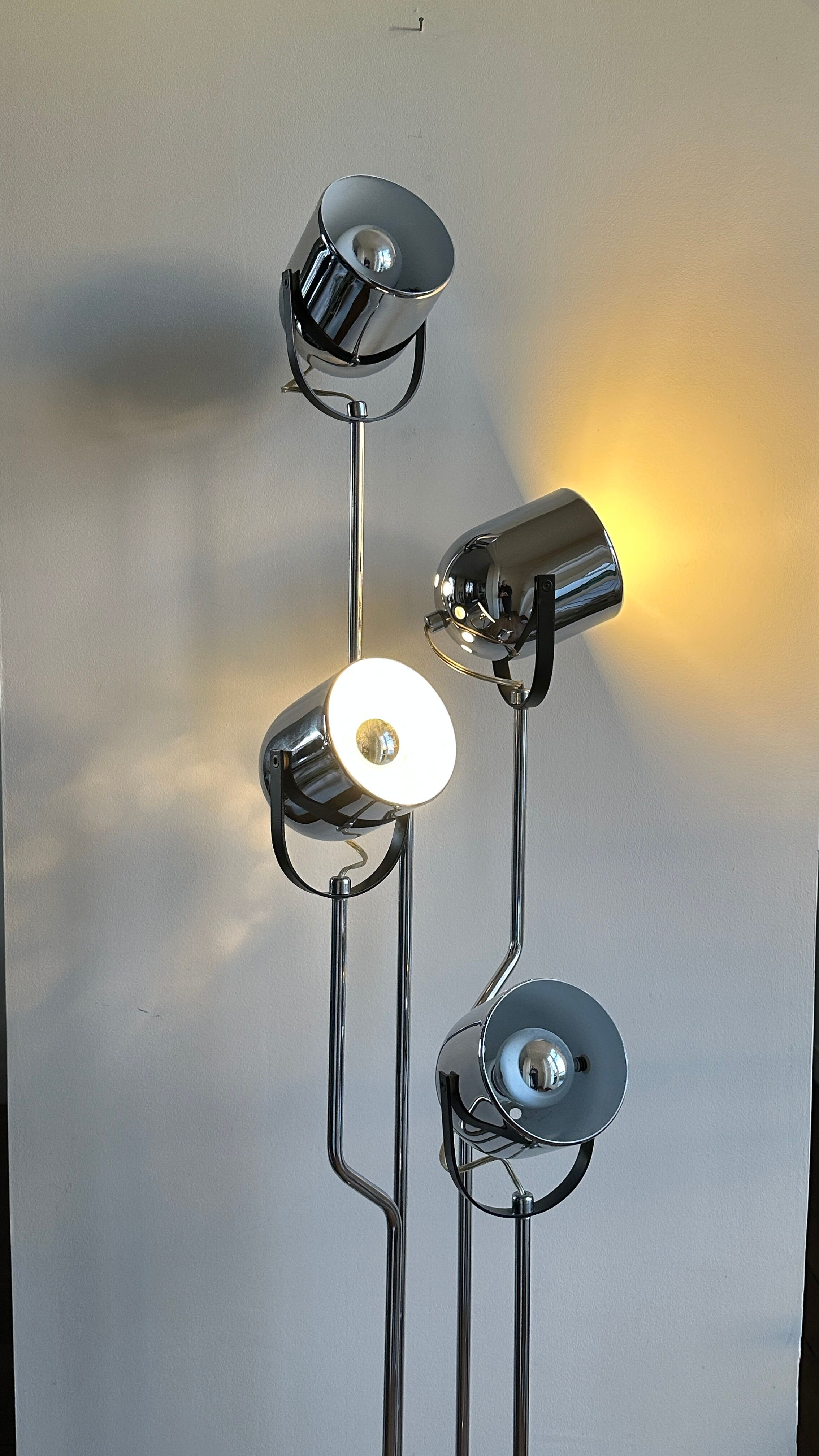 "Four Heads" lamp - Goffredo Reggiani