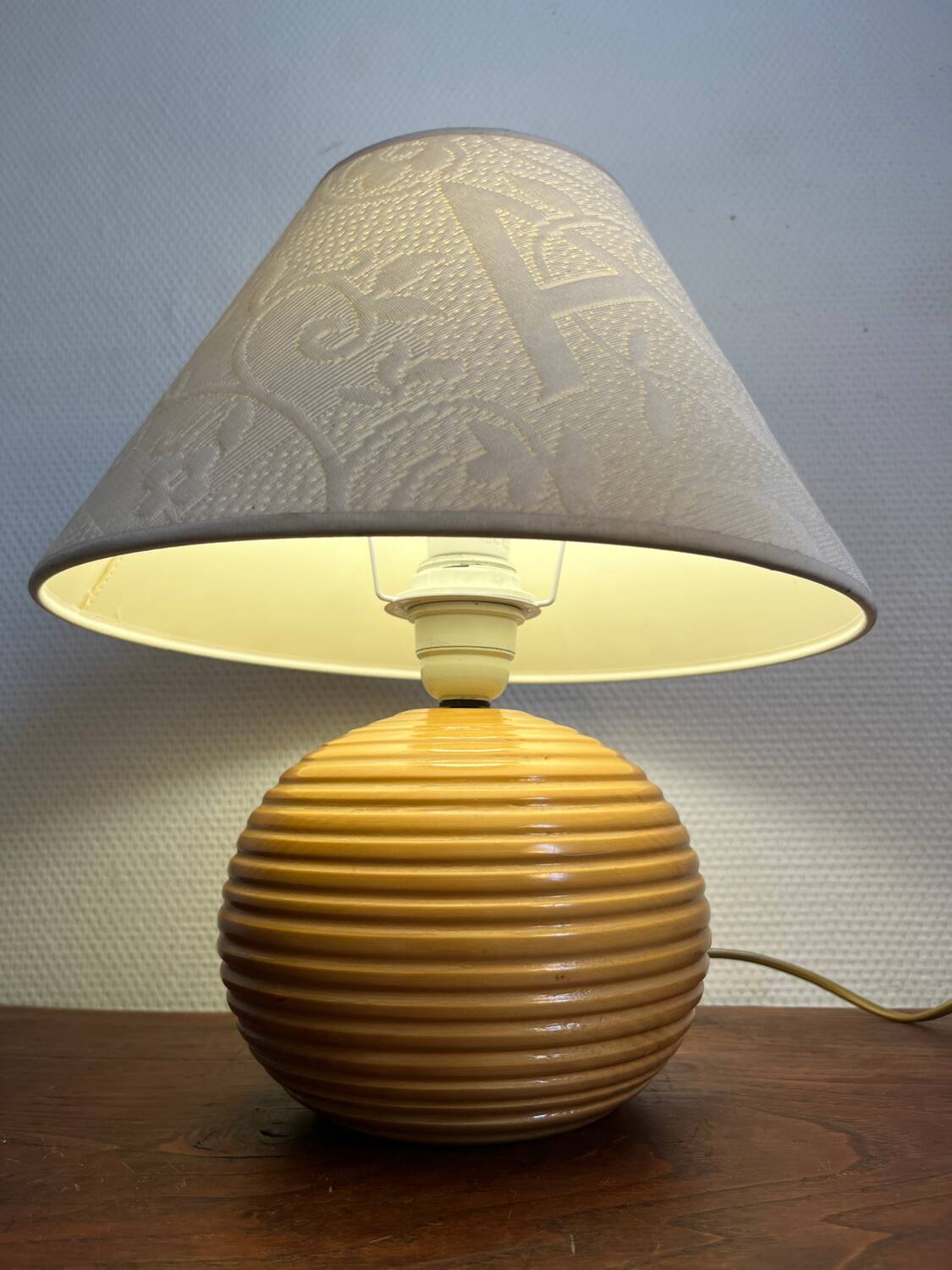 Oval floor lamp in solid wood, 1980s