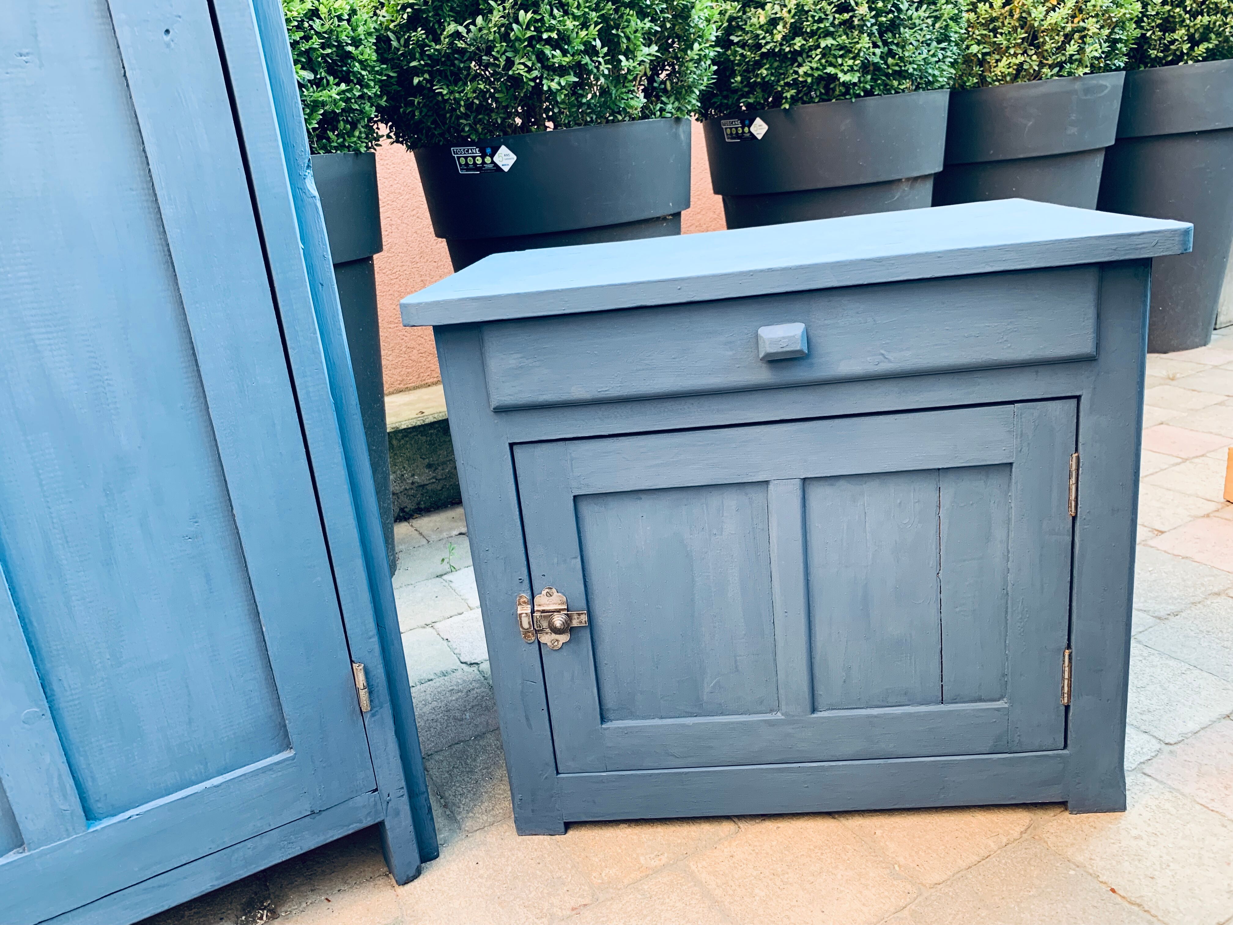 Parisian wardrobe and his bedside