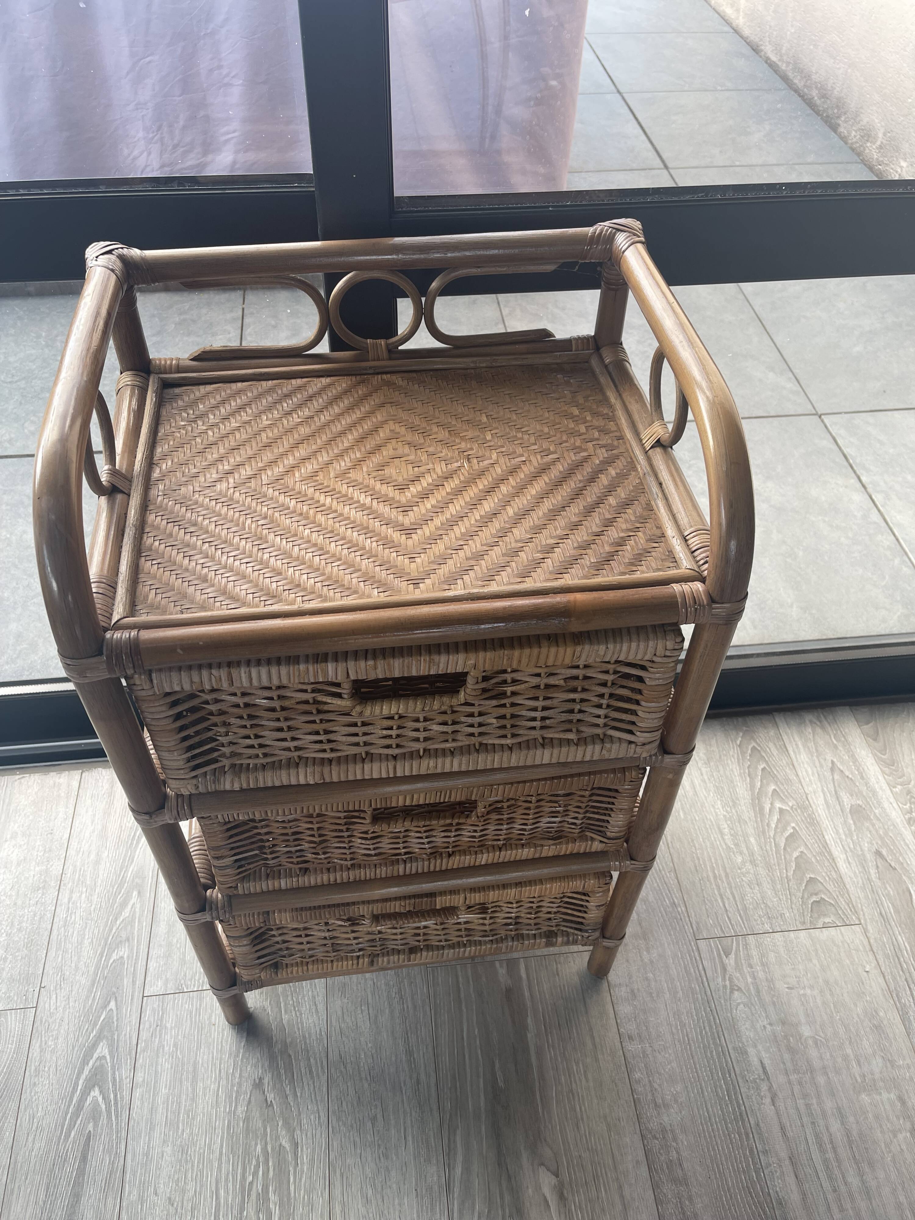 Rattan chest of drawers/bedside table