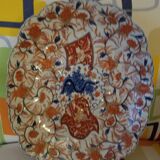 Plat ancien en porcelaine d'imari
