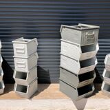 Industrial claw tray