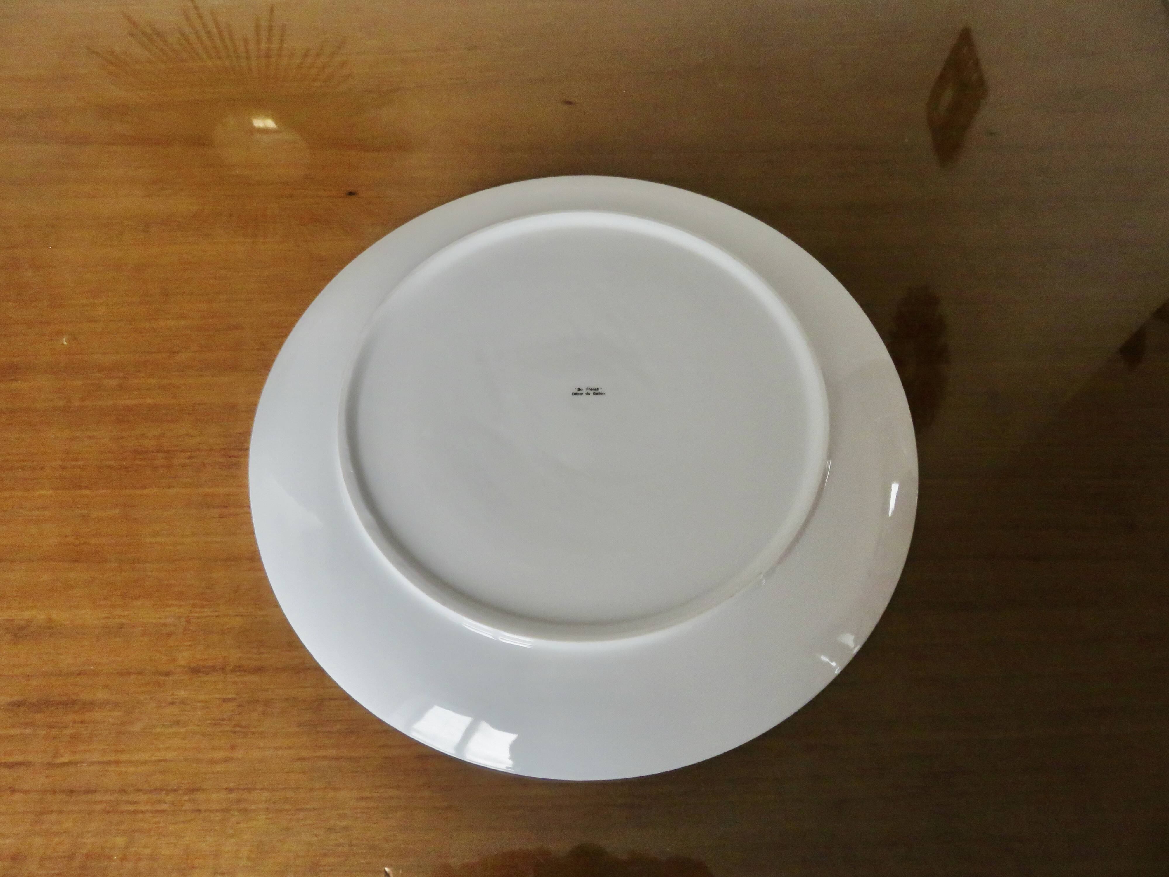 So French "Galion" pie dish with shovel, new in its original box