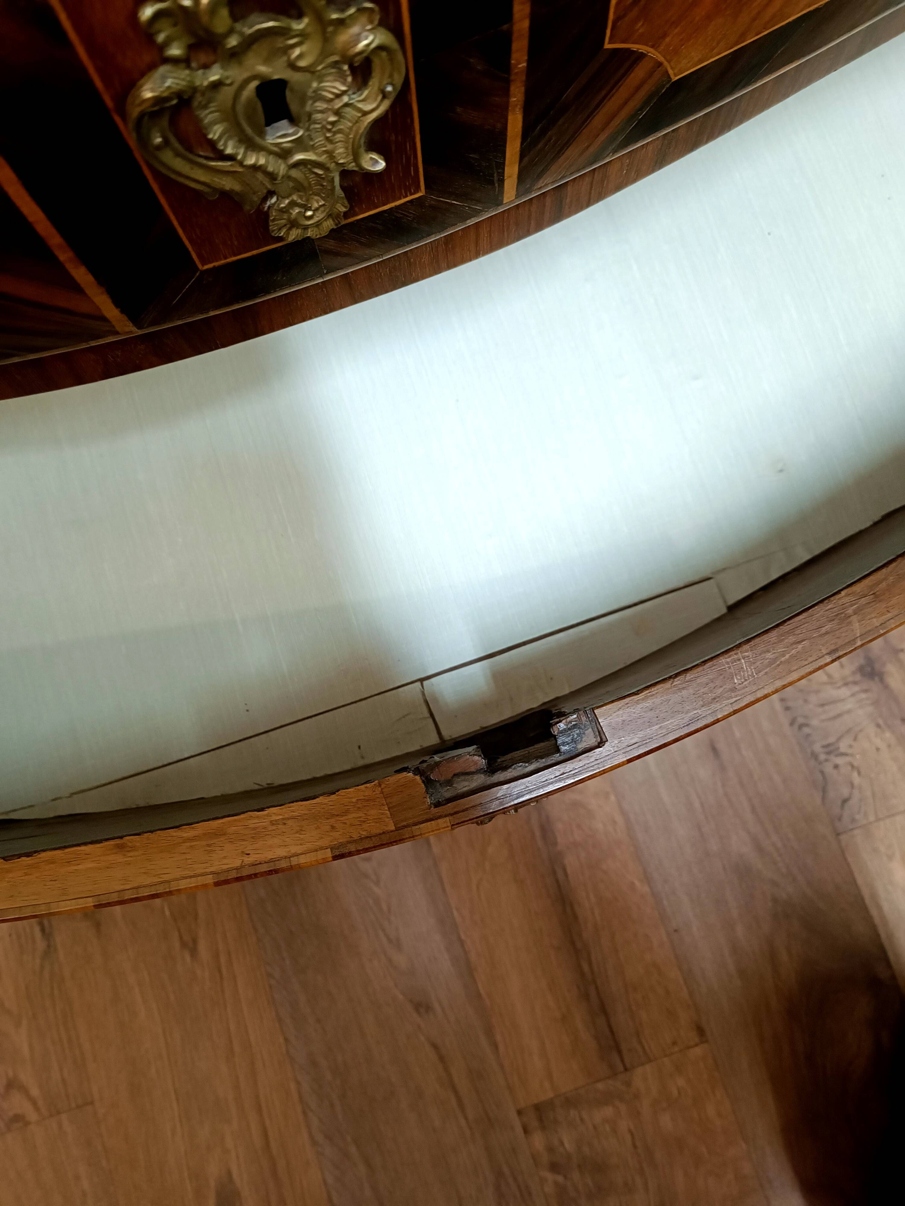Louis XV commode
