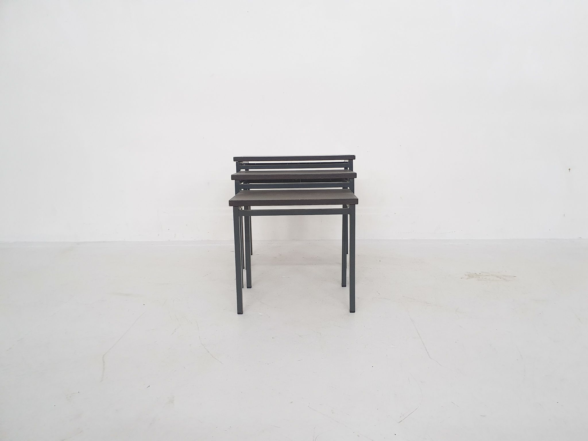 Tables gigognes, années 1950