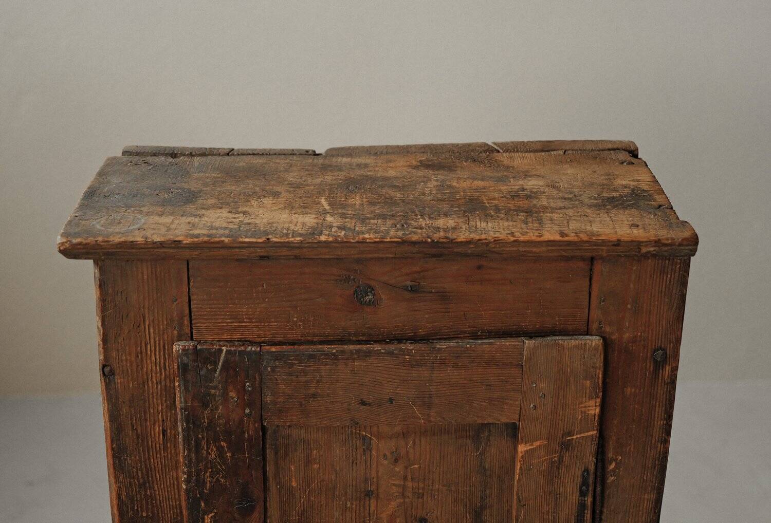 One-door cabinet, folk art, Auvergne, 19th century