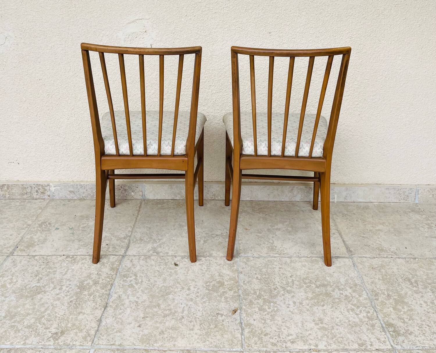 2 vintage chairs from the 1960s