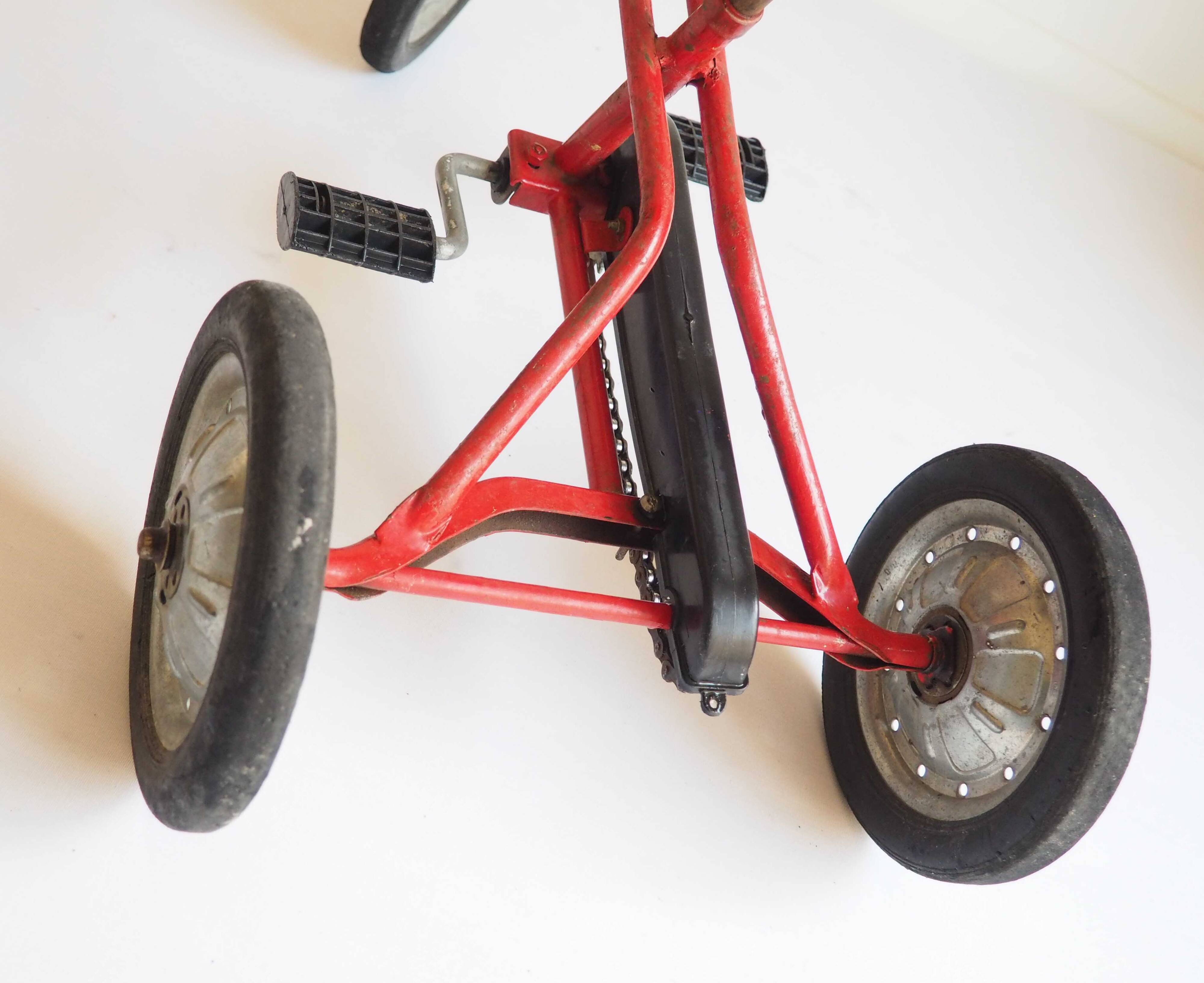 Tricycle rouge