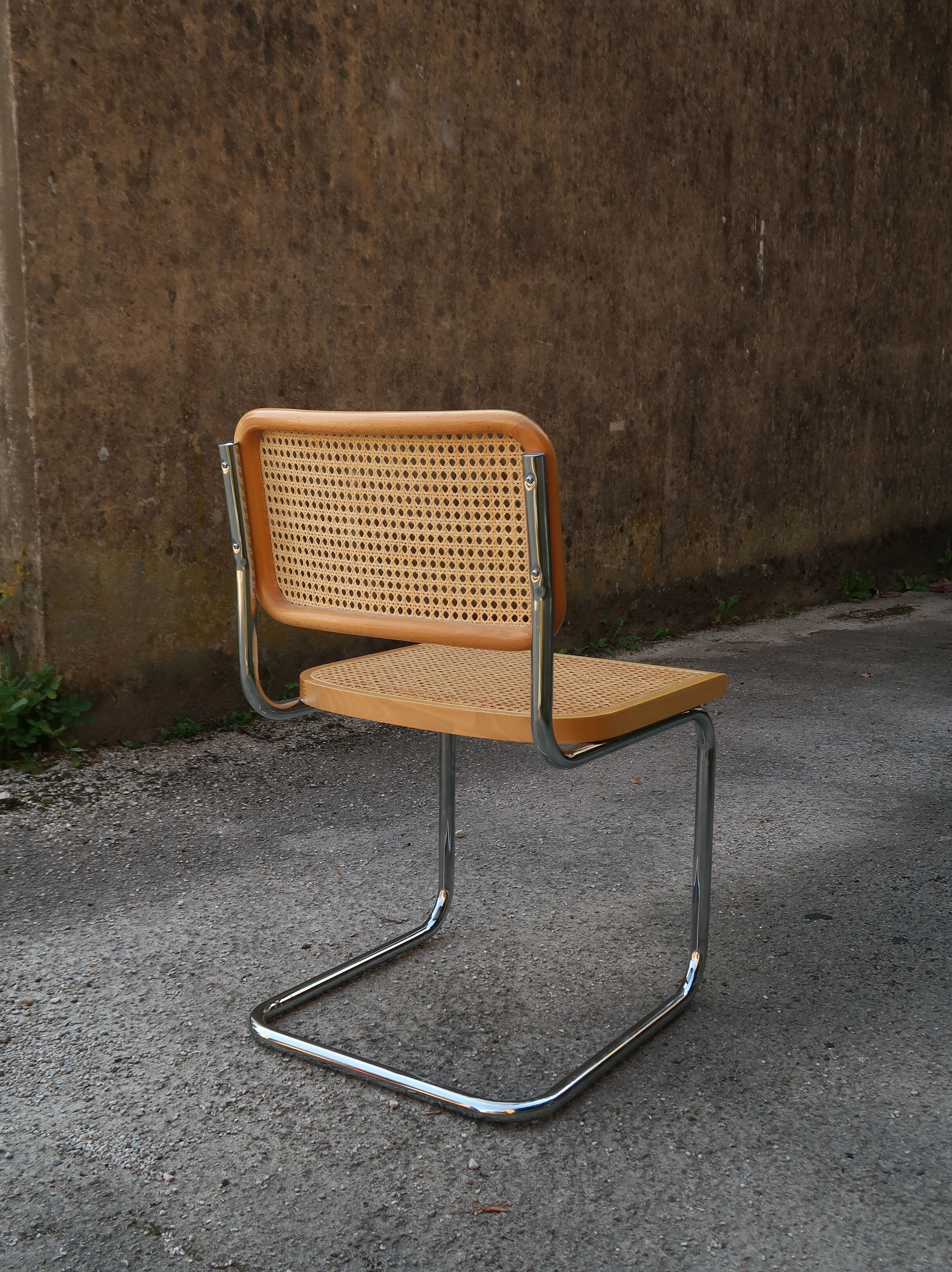 Chaise B32 de Marcel Breuer