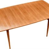 Dining table from the 65/66 period in solid teak.