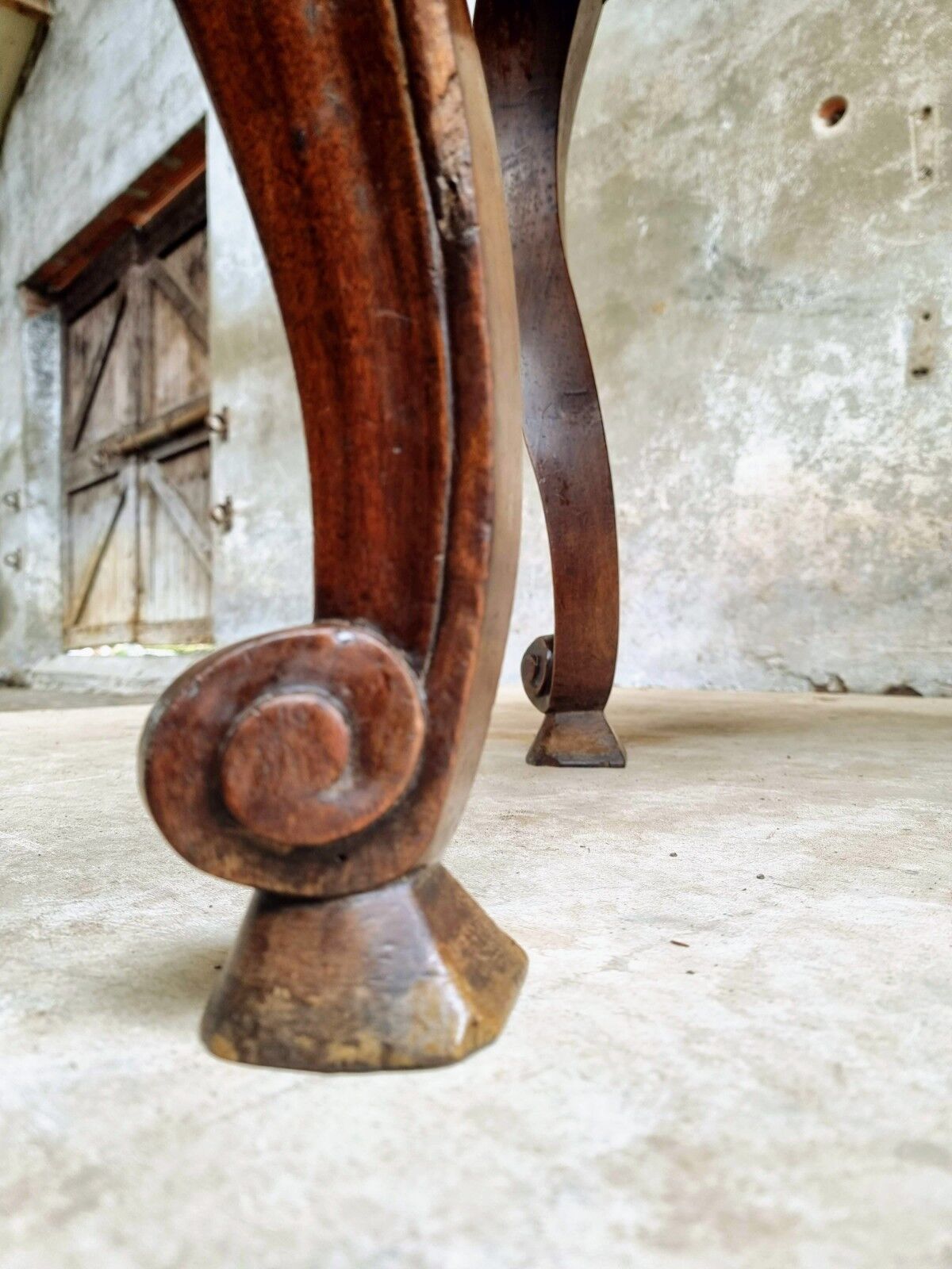 Table à manger, table d'appoint, bureau noyer 70x173cm