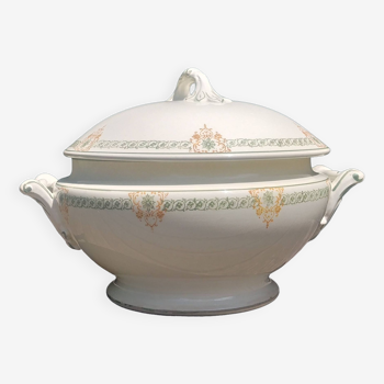 Old tureen of the faiencerie of Longwy model longère