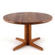 Gudme round extendable dining table 'Nabbe'