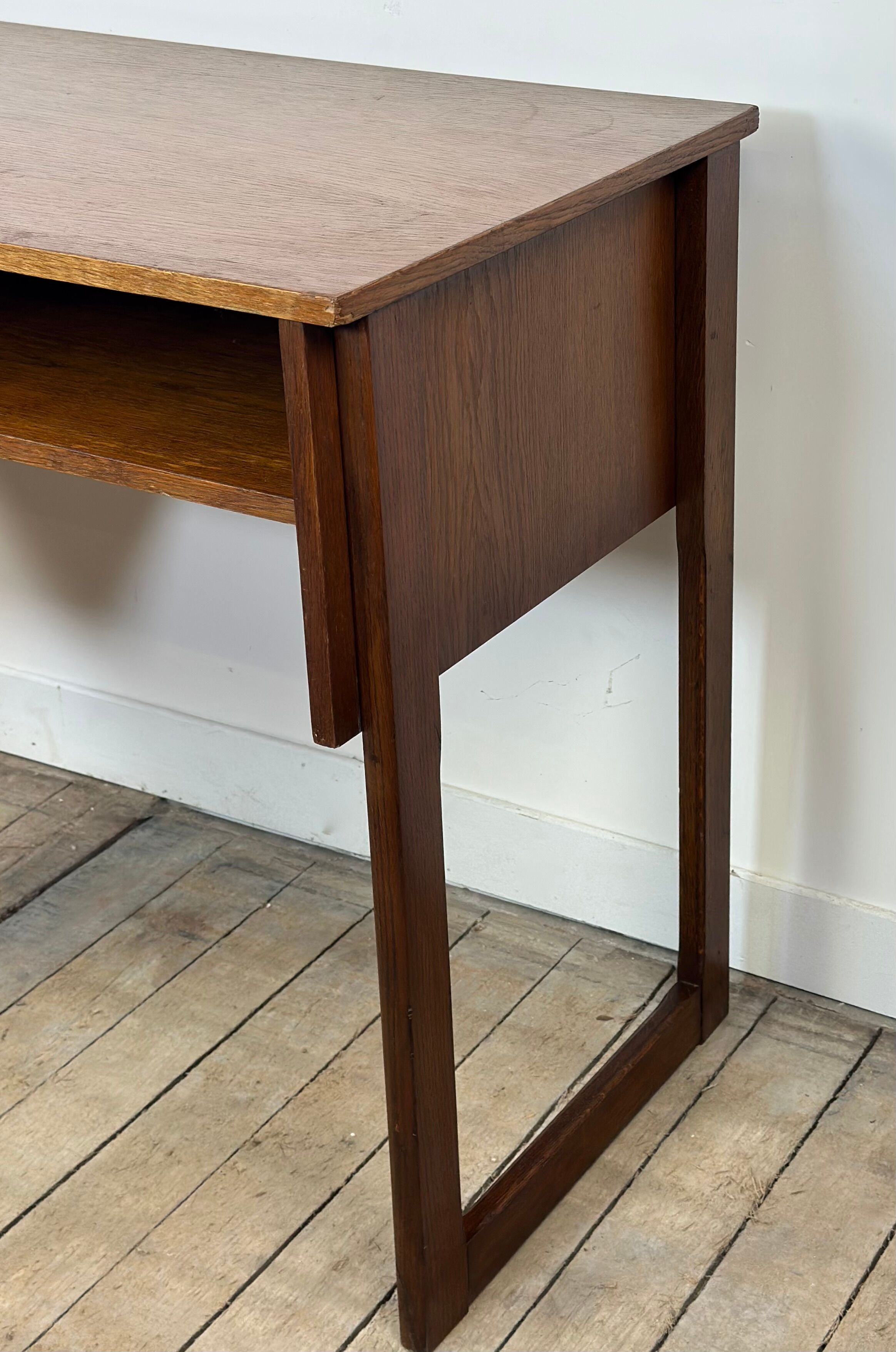 Bureau scandinave vintage 1960 en teck