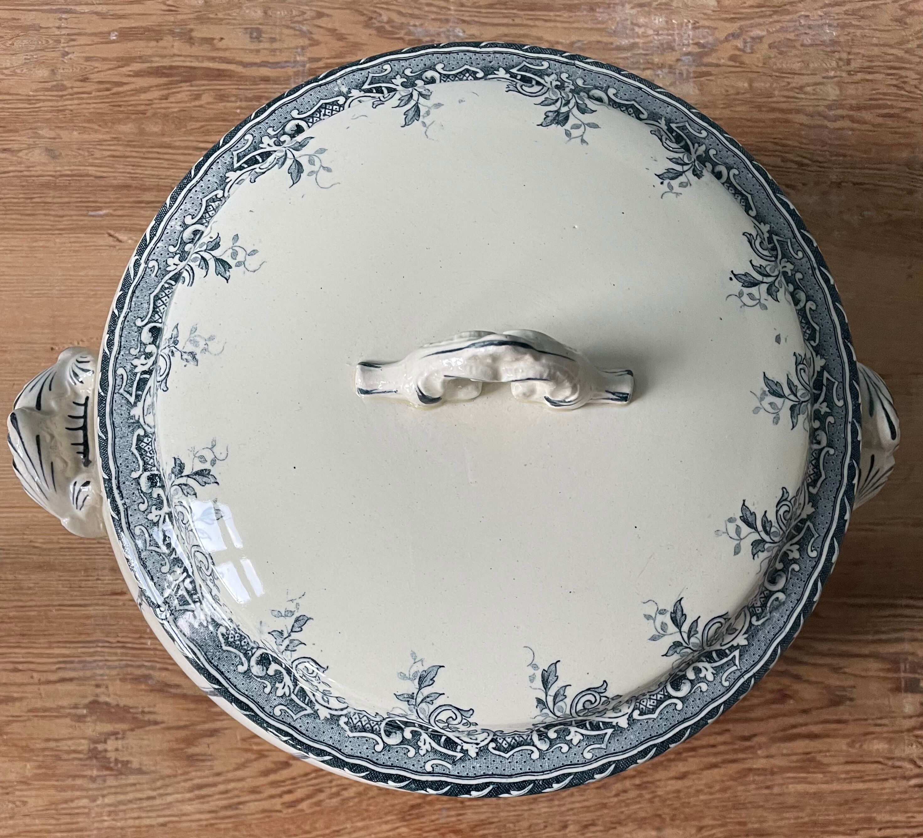 Old soup pot hb and co choisy le roi, model "oxford"