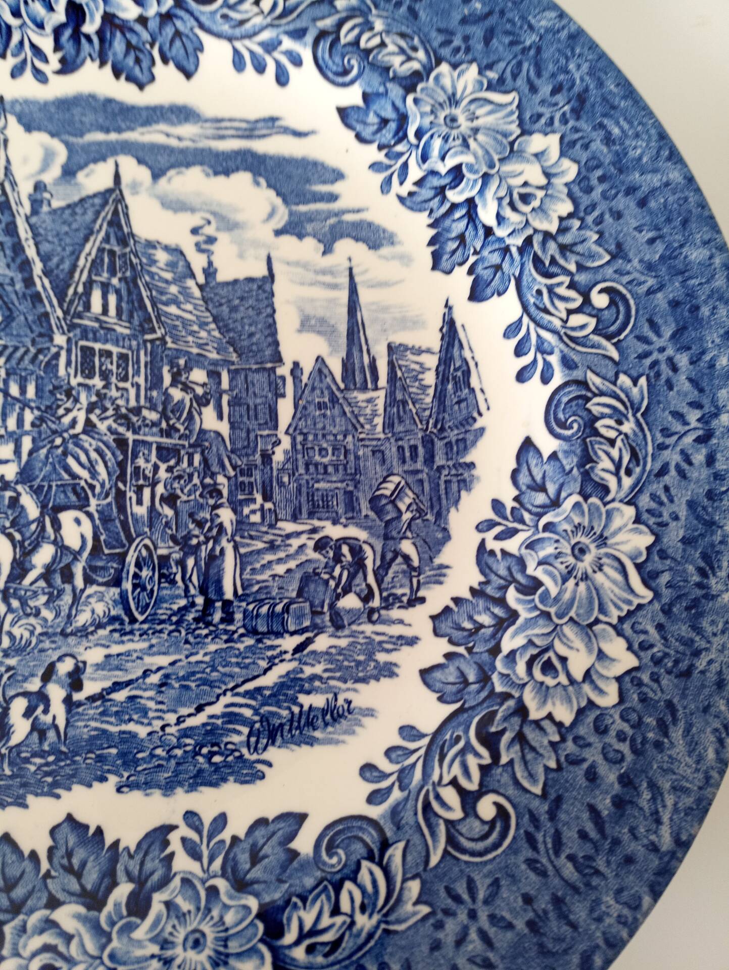 Decorative plate English ironstone