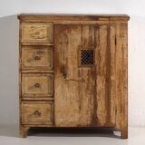 Antique kitchen cupboard (c.1920)