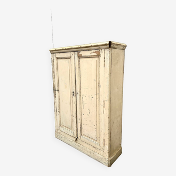 Armoire bonnetiere ancienne