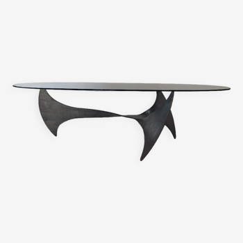 Oval coffee table model "Propeller"