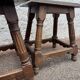 Paire de tabourets anciens en bois massif