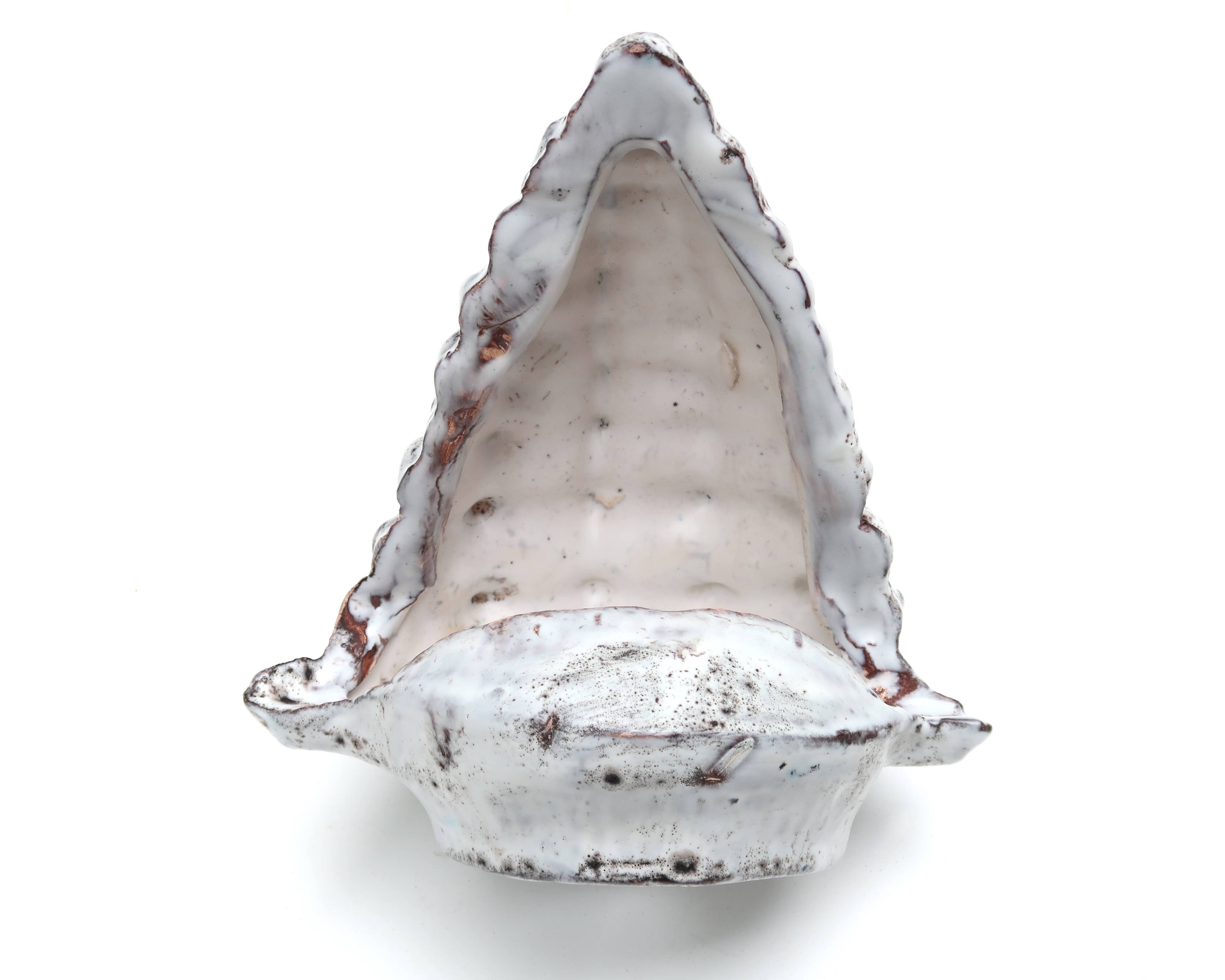 Paire d'appliques coquillage en céramique grise, Vallauris années 60