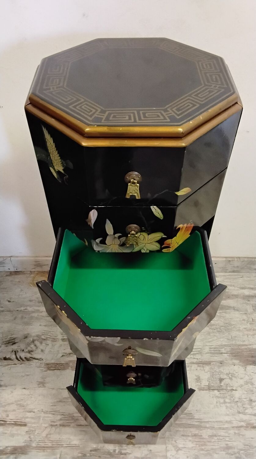 Asian style chest of drawers