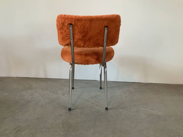 Chaise moumoute orange 60