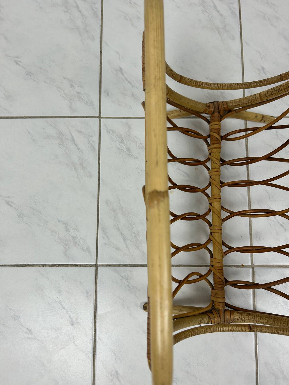 Porte-revues vintage en bambou