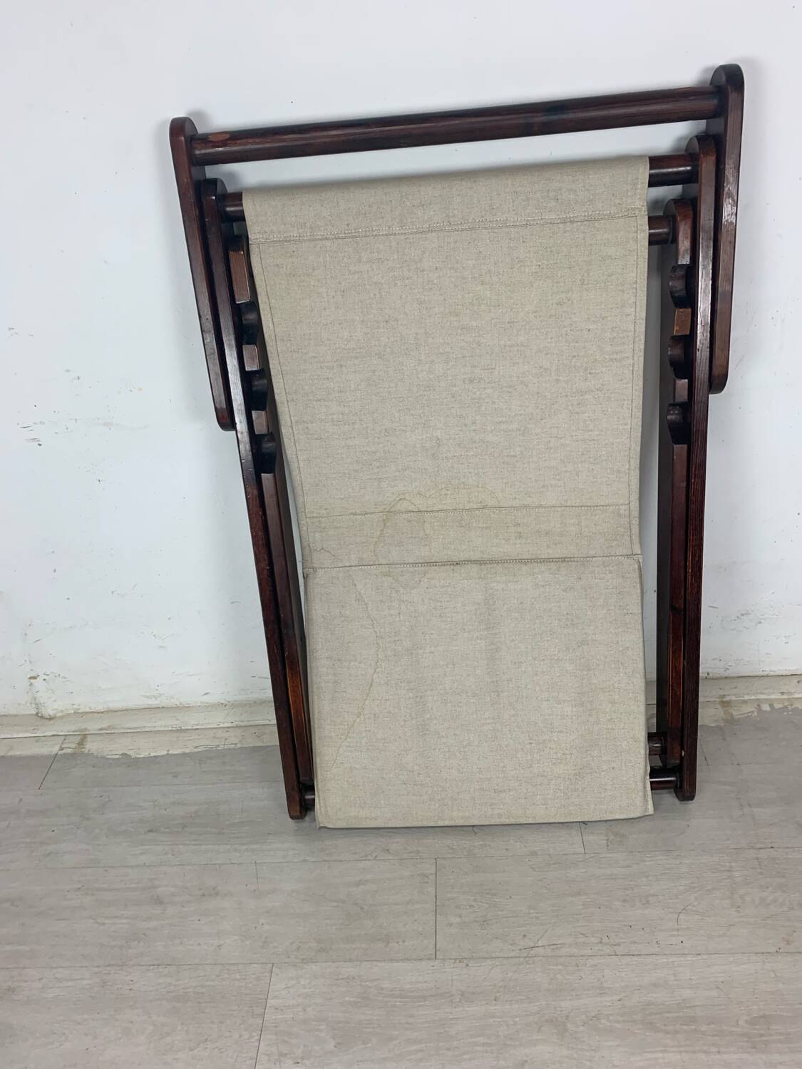 Pair of folding armchairs