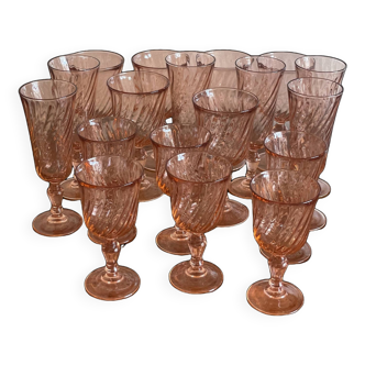 Set of 18 Rosaline stemmed glasses