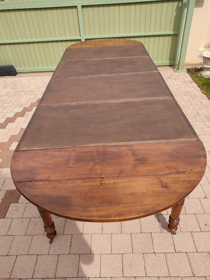 Louis philippe table