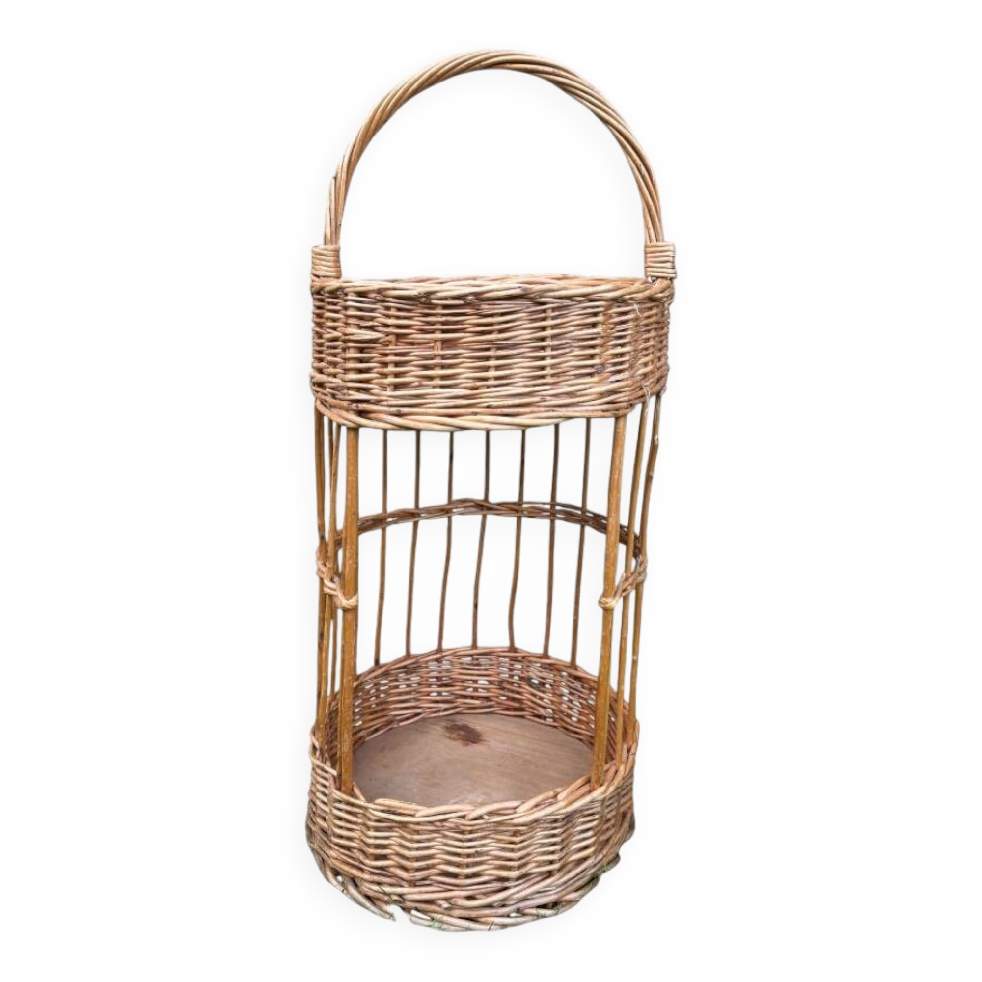 Vintage wicker aperitif basket