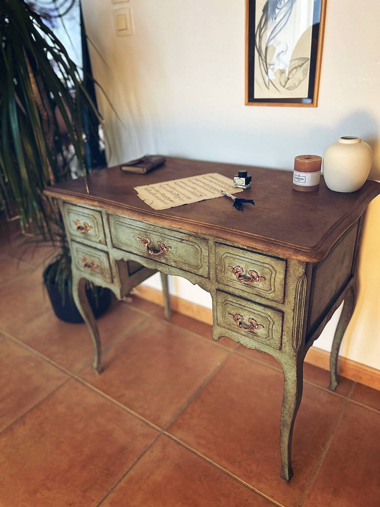 Antique patinated desk, Toscana finish, unique piece.