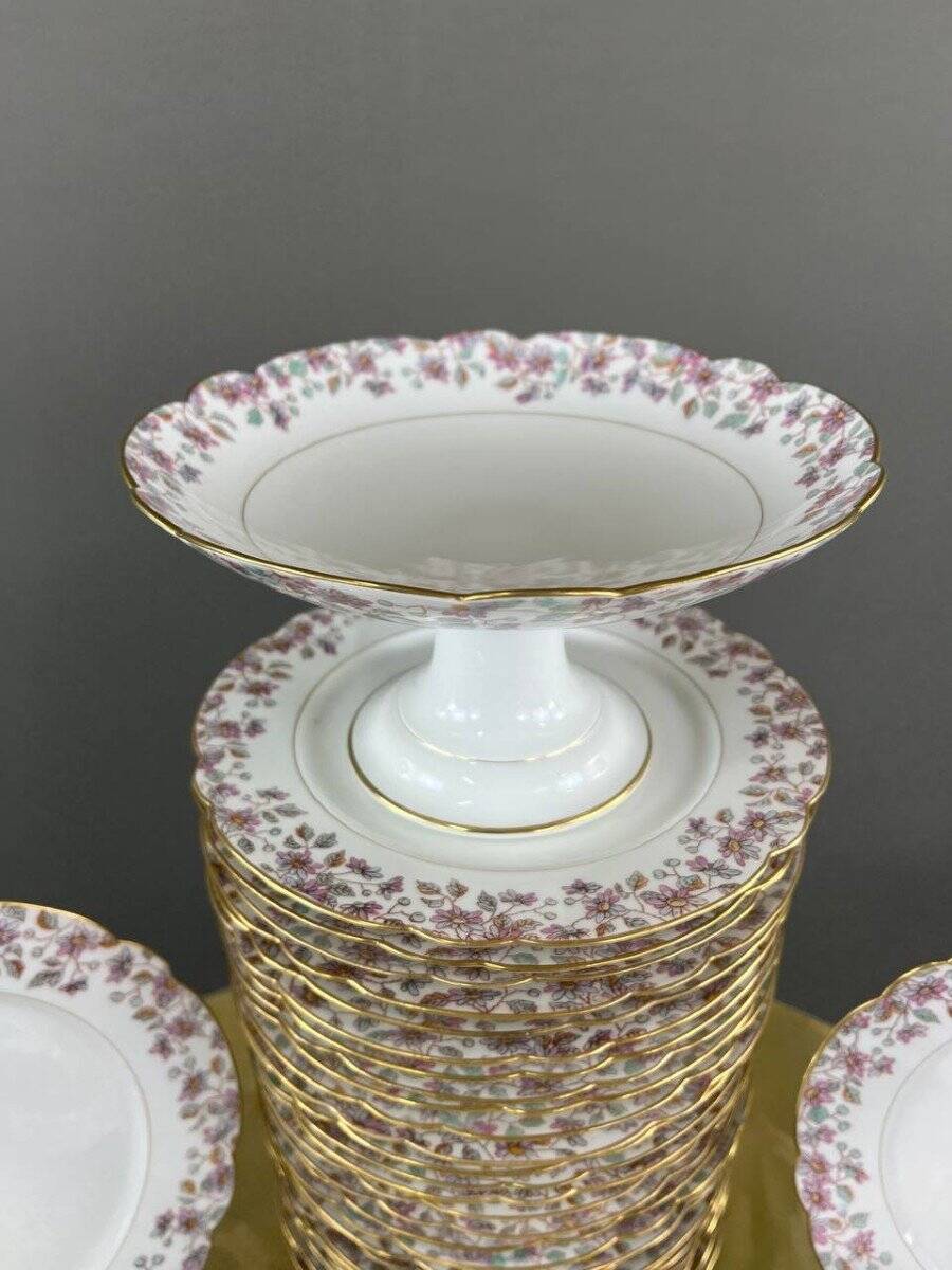 Pillivuyt & cie porcelain service 59 pieces, 19th century