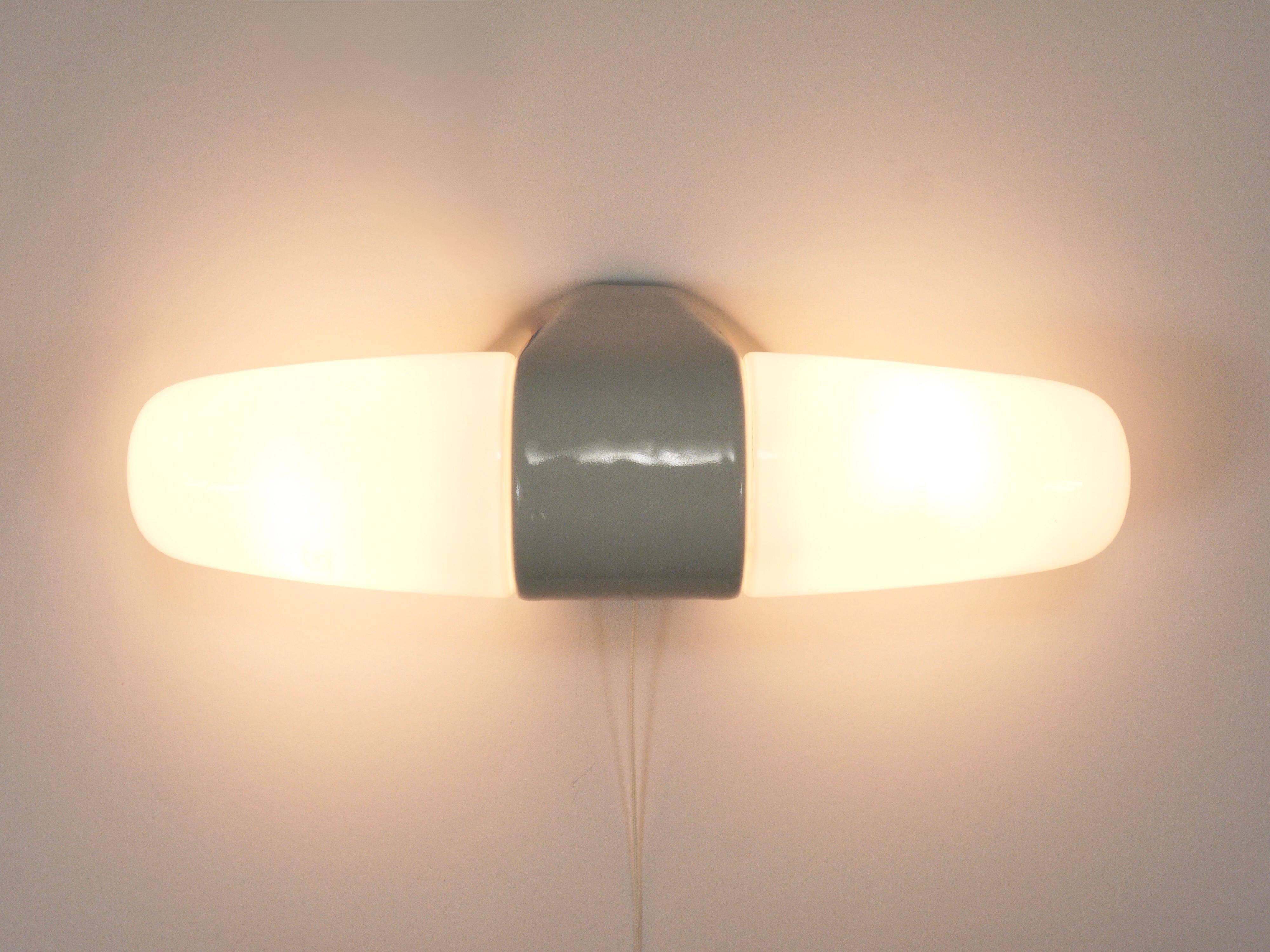 White double wall lamp Bauhaus Wilhelm Wagenfeld, Linder Germany, 1950s