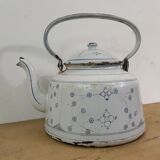 Antique enamelled kettle - Vintage kettle