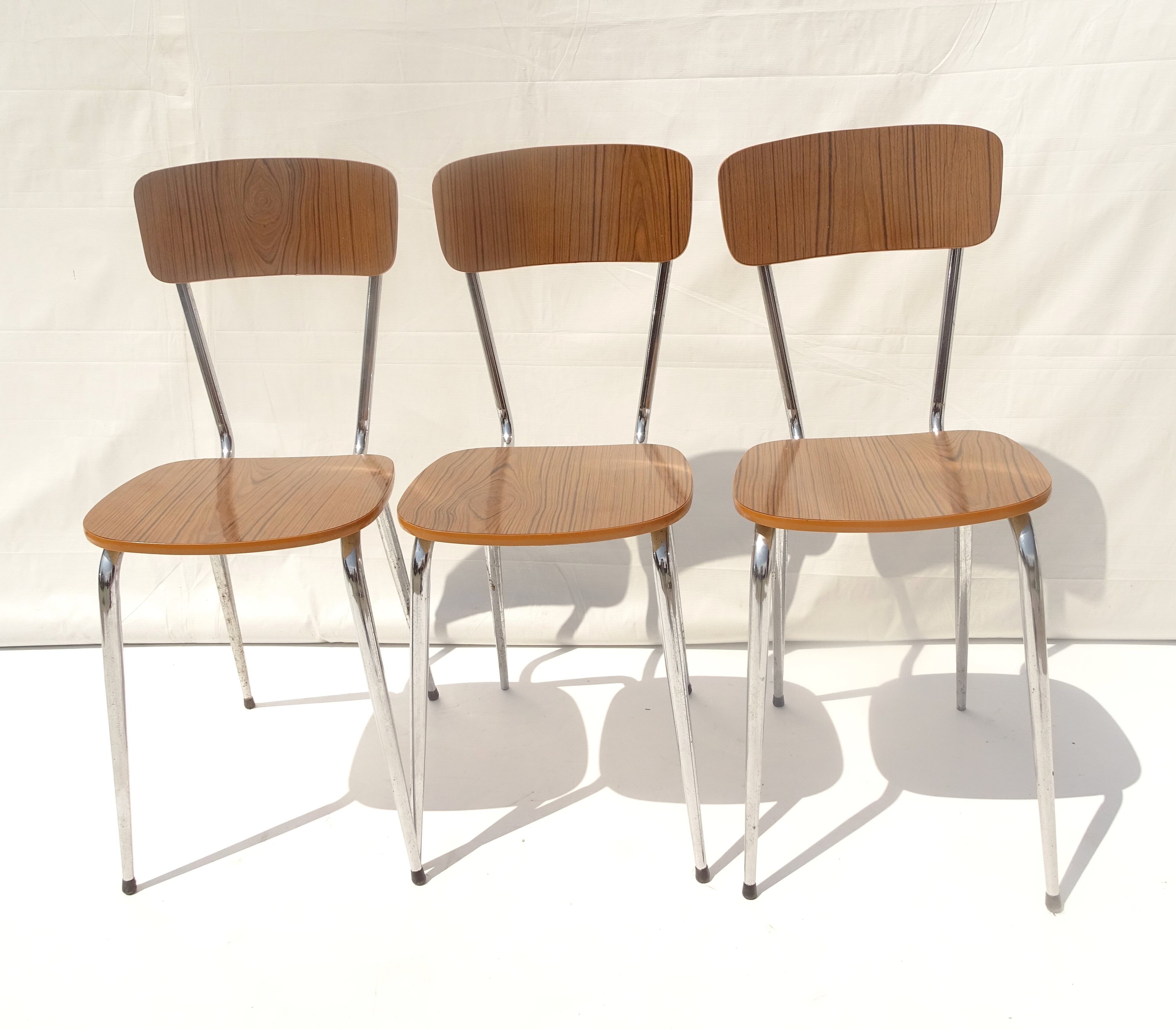 Lot  de 3 chaises  formica couleur  bois